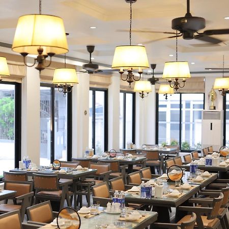 Sala Hotel Хюе Екстер'єр фото